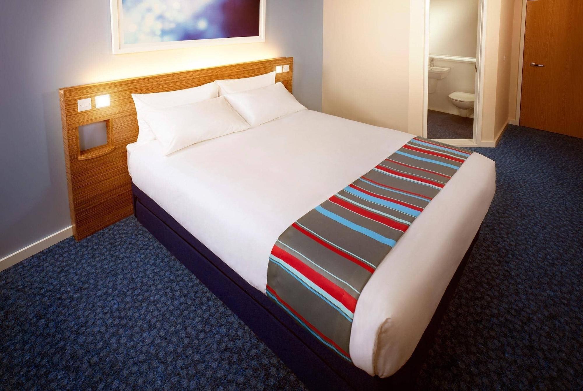 Travelodge Battersea London Exteriör bild