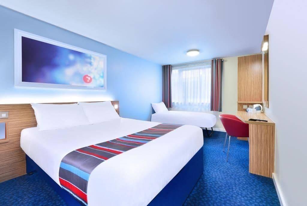 Travelodge Battersea London Exteriör bild