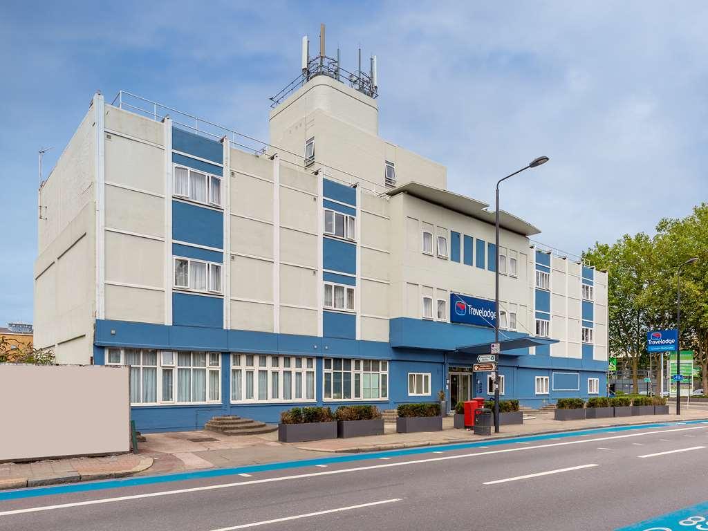 Travelodge Battersea London Exteriör bild