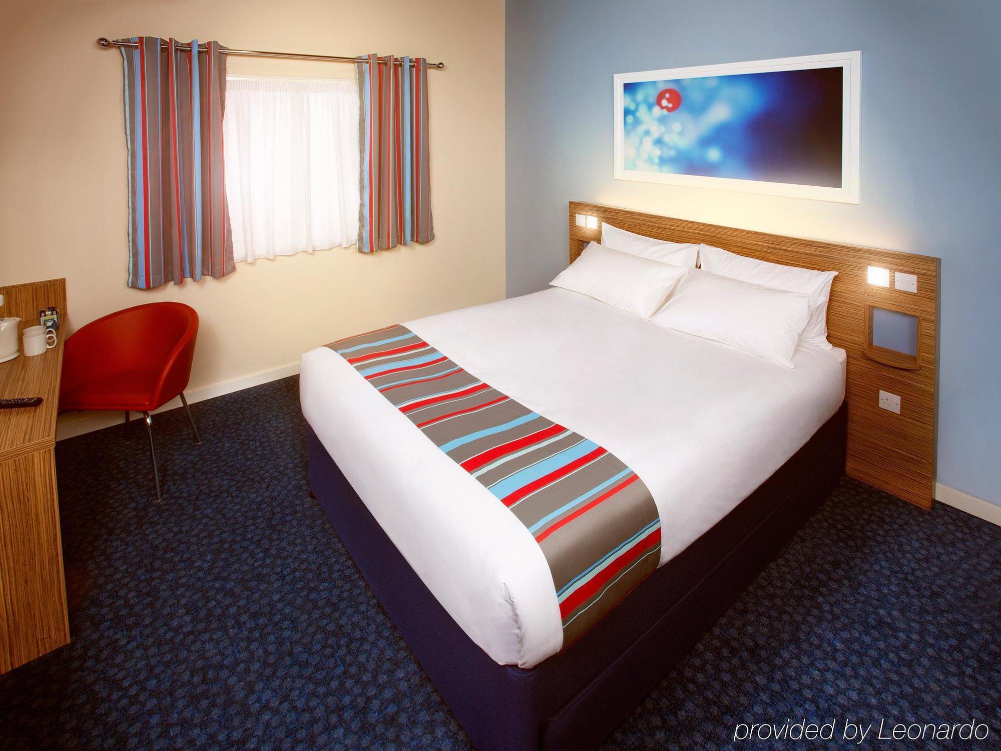 Travelodge Battersea London Exteriör bild